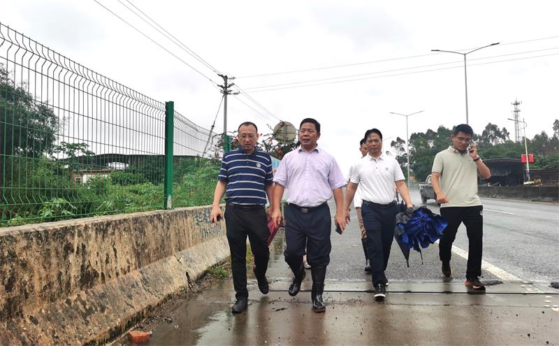 湛江市河長辦督導雷州河長制工作-1.jpg